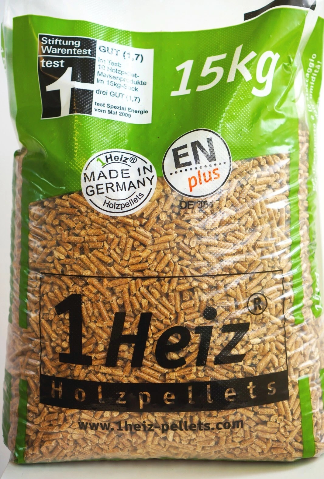Holzpellets Sackware 1Heiz ENplusA1 deutschlandweite Lieferung 975Kg Palette